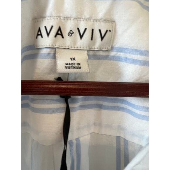 Ava & Viv baby blue striped Short Sleeve Button Down Top 1X Plus Size - Picture 4 of 7